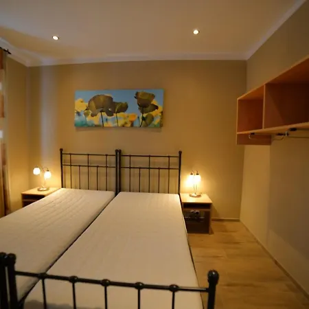 Na Stare Papirne Apartment *