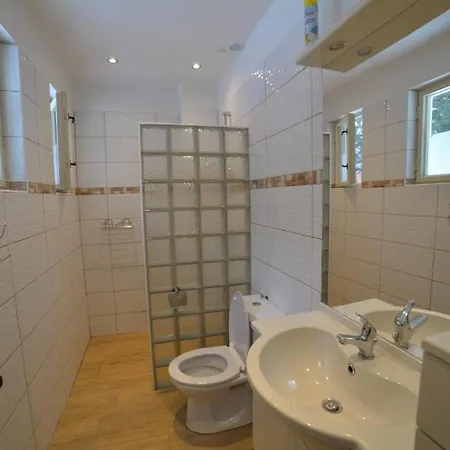 Na Stare Papirne Apartment *