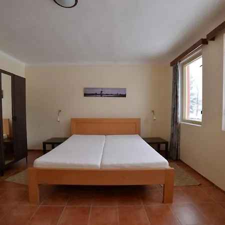 Appartamento Na Staré Papírně Dobronice